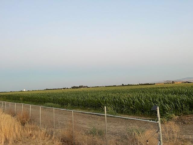 19366 South Lammers Road Tracy, CA 95304 - Photo 3 of 3 a view of a tennis court