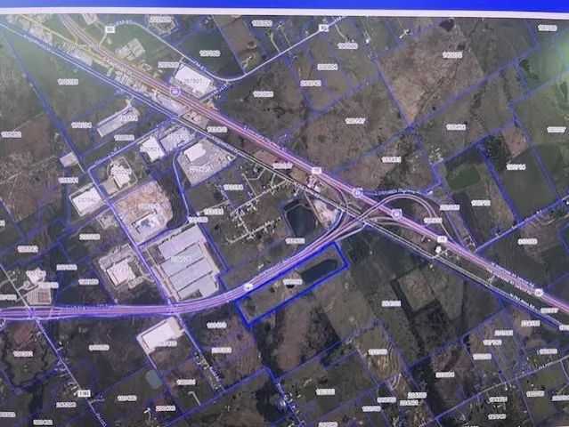 $25,272,375 | 196019 West Highway 287, Ennis, TX 75119