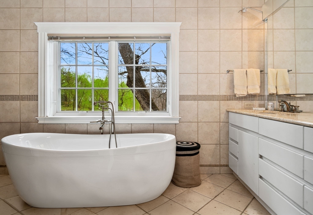 24 Radcliff Road Newton, MA 02468 - Photo 22 of 42