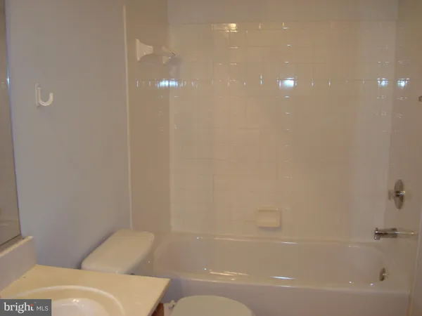 $2,000 | 7418 Hindon Circle, Unit B1203, Baltimore, MD 21244