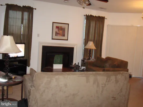 $2,000 | 7418 Hindon Circle, Unit B1203, Baltimore, MD 21244