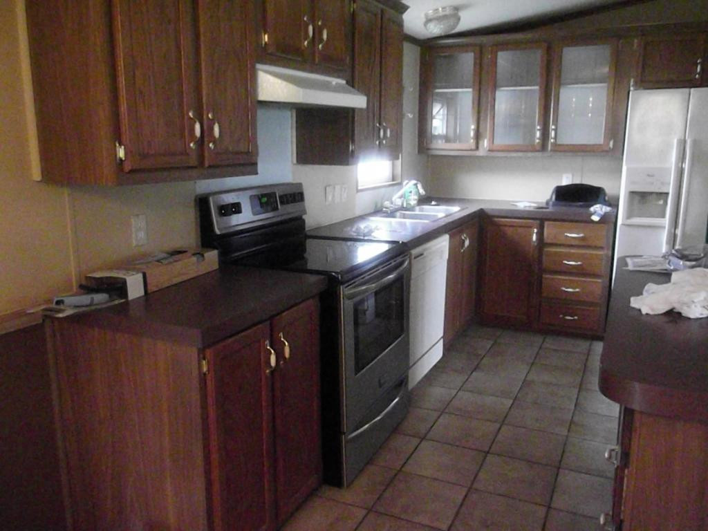 1140 Carters Valley Road Mosheim, TN 37818 - Photo 15 of 31 Lots of Cabinets