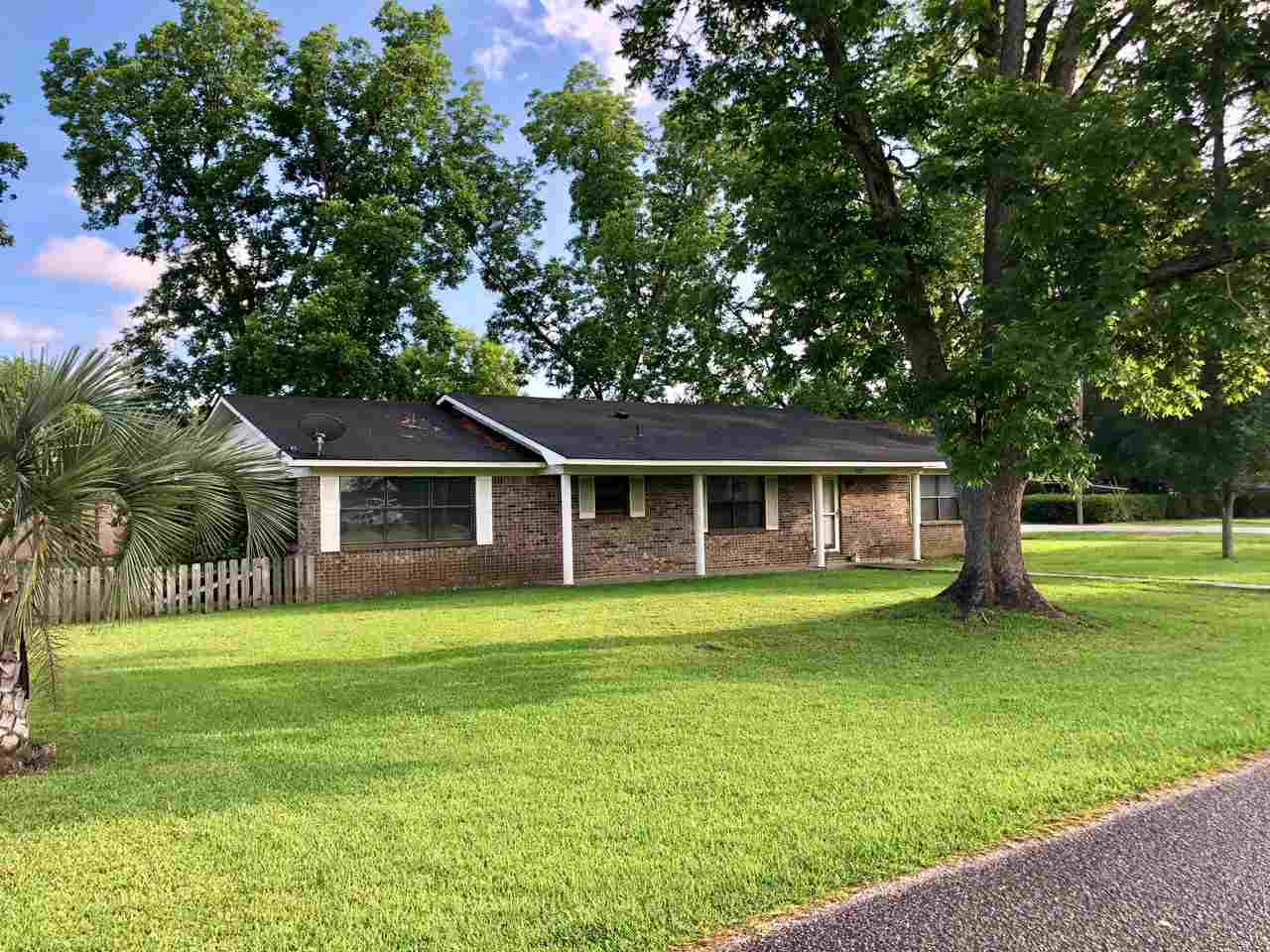 600 East Verbena Avenue Foley, AL 36535 - Photo 1 of 28