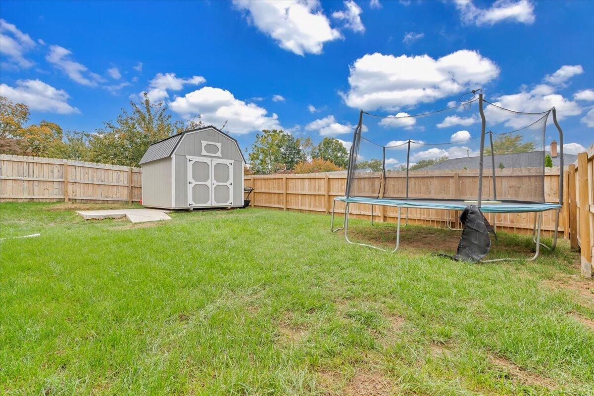 4018 Hazelridge Road Northwest Roanoke, VA 24012 - Photo 39 of 59 a view of a backyard with a garden