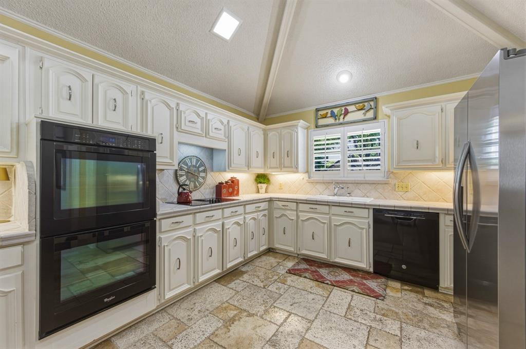6306 Oakleaf Road Dallas, TX 75248 - Photo 15 of 40