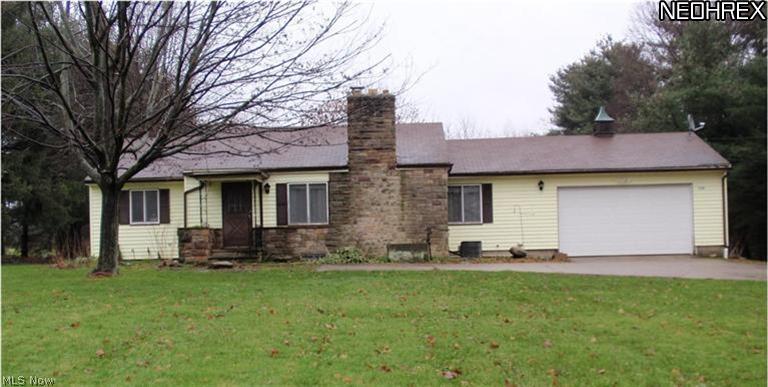 6381 Ridge Road Wadsworth, OH 44281 - Photo 1 of 25
