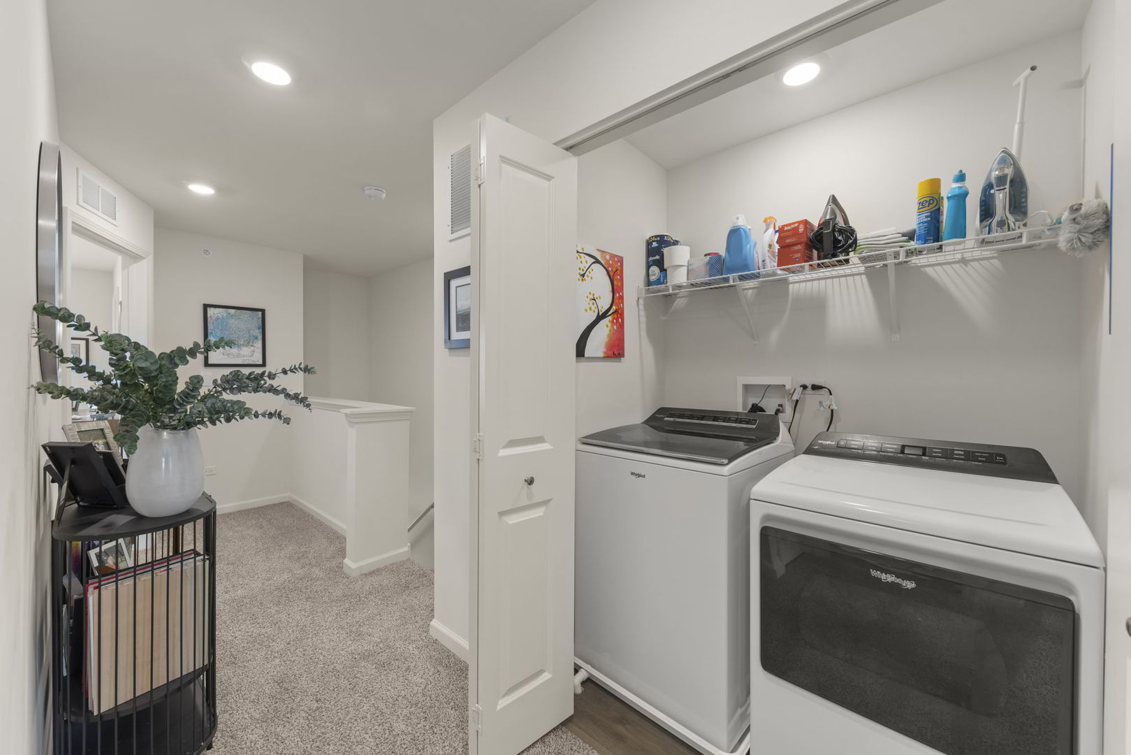 352 Bridgeview Court St. Charles, IL 60174 - Photo 19 of 20 a utility room with sink dryer and washer
