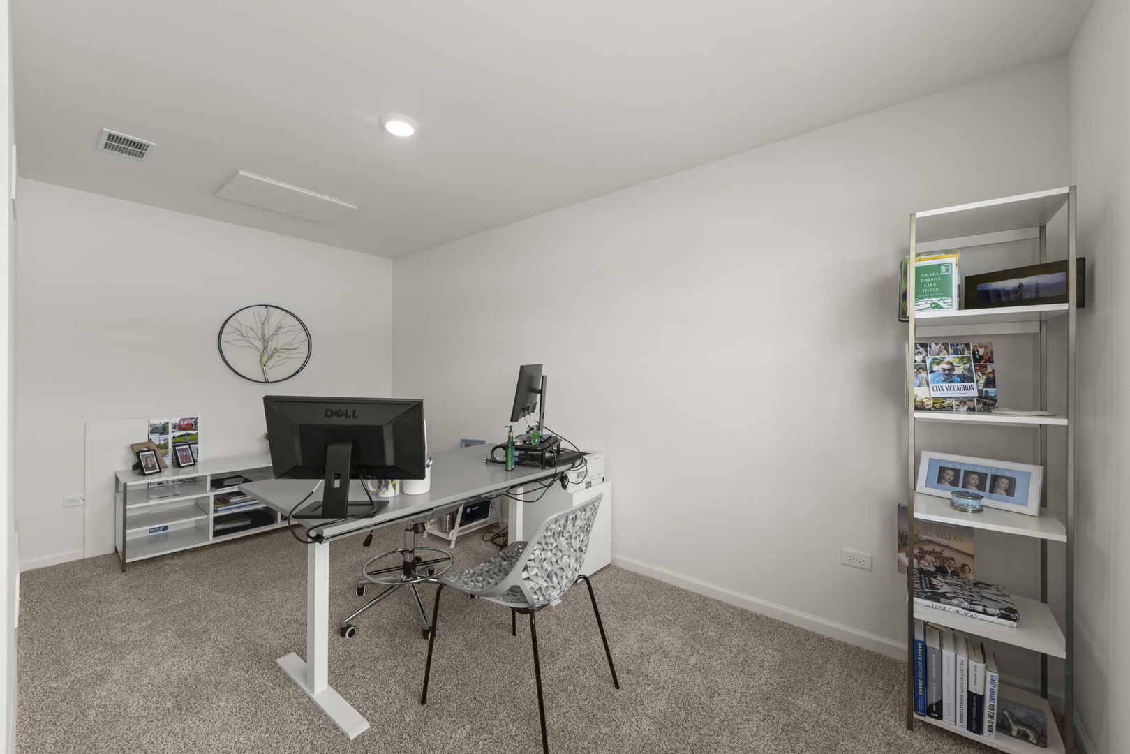 352 Bridgeview Court St. Charles, IL 60174 - Photo 3 of 20 a view of a workspace