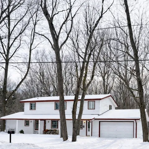 $3,850 | 520 Murray Hill Road, Vestal, NY 13850