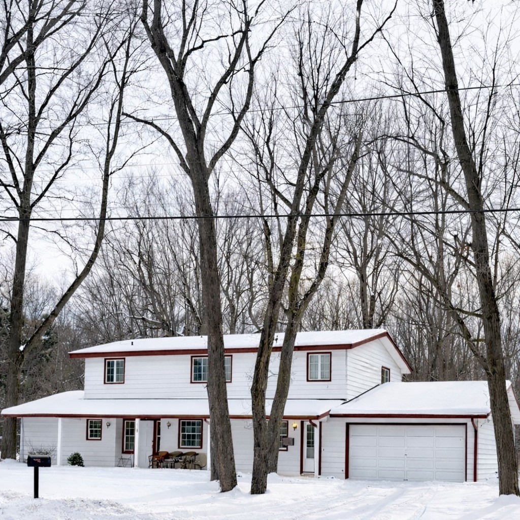 520 Murray Hill Road Vestal, NY 13850 - Photo 2 of 28