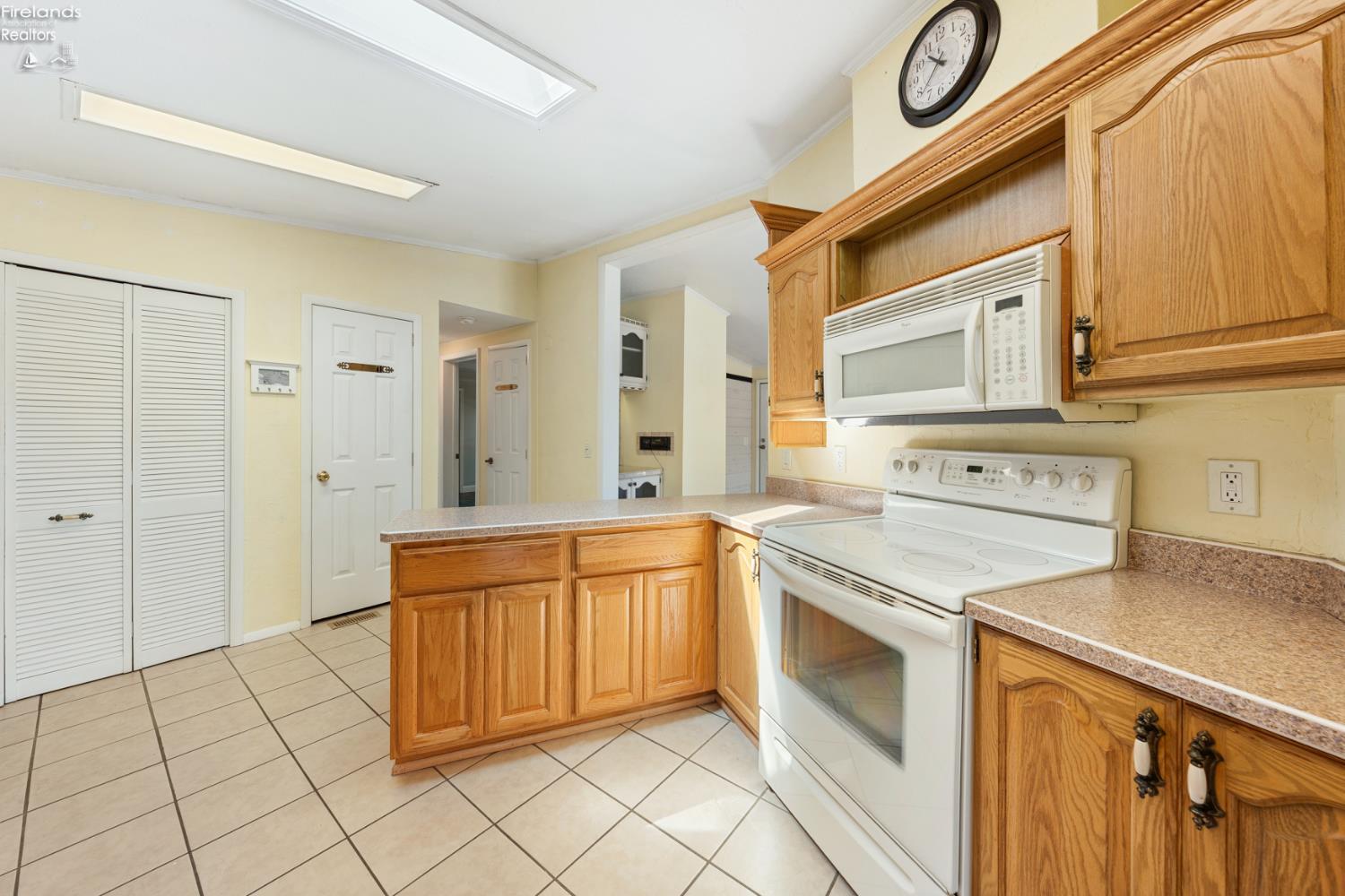 6485 East Harbor Road, Unit 10 Lakeside Marblehead, OH 43440 - Photo 12 of 68 Gallery Image 12