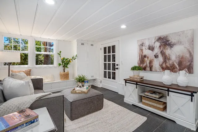 $1,365,000 | 203 East 1st Street, Napa, CA 94559