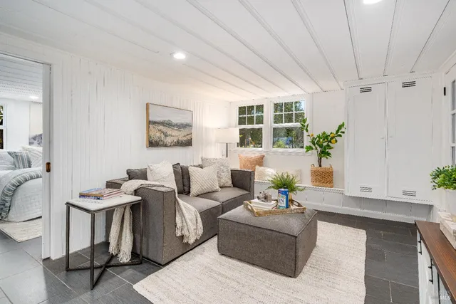 $1,365,000 | 203 East 1st Street, Napa, CA 94559