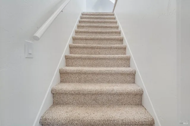 $1,365,000 | 203 East 1st Street, Napa, CA 94559