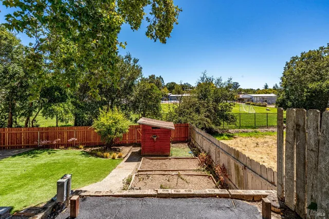 $1,365,000 | 203 East 1st Street, Napa, CA 94559