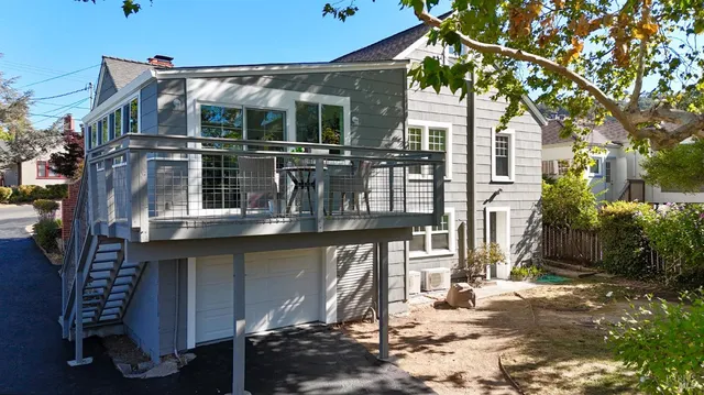 $1,365,000 | 203 East 1st Street, Napa, CA 94559