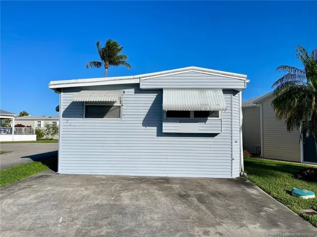 $184,700 | 507 Nettles Boulevard, Jensen Beach, FL 34957