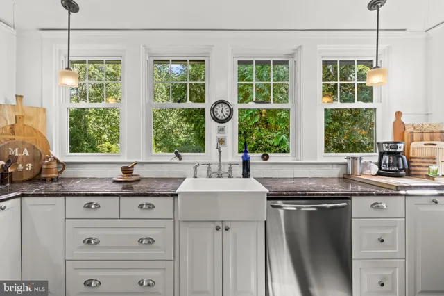 $985,000 | 8150 Fairground Road, La Plata, MD 20646