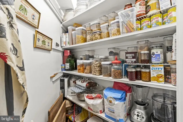 $985,000 | 8150 Fairground Road, La Plata, MD 20646