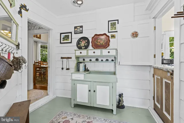 $985,000 | 8150 Fairground Road, La Plata, MD 20646