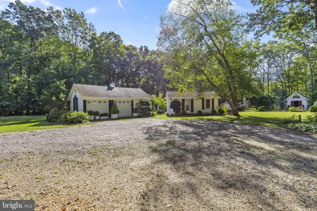 $985,000 | 8150 Fairground Road, La Plata, MD 20646