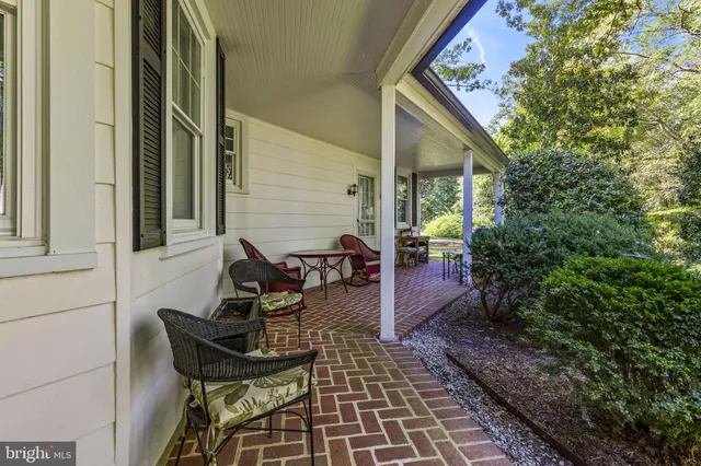 $985,000 | 8150 Fairground Road, La Plata, MD 20646