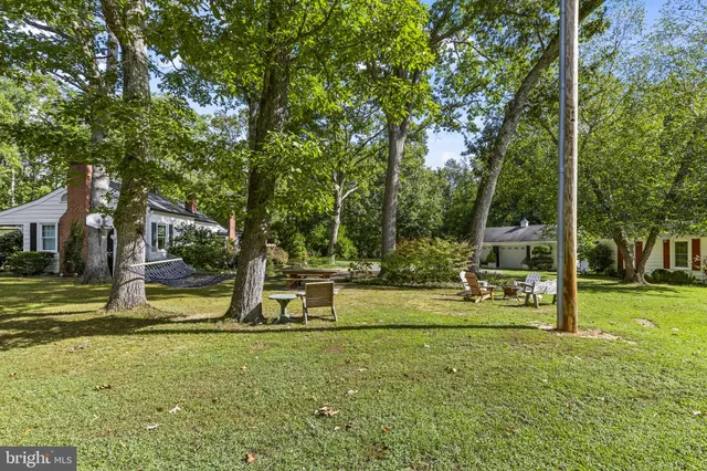 $985,000 | 8150 Fairground Road, La Plata, MD 20646