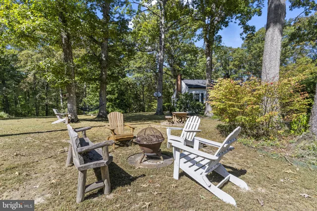 $985,000 | 8150 Fairground Road, La Plata, MD 20646