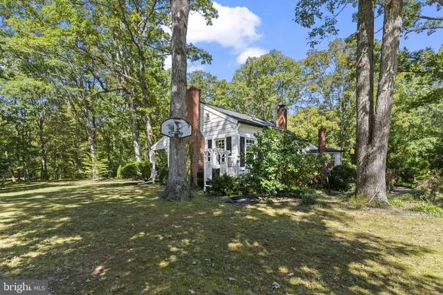 $985,000 | 8150 Fairground Road, La Plata, MD 20646