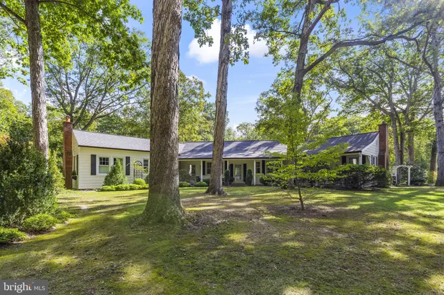 $985,000 | 8150 Fairground Road, La Plata, MD 20646