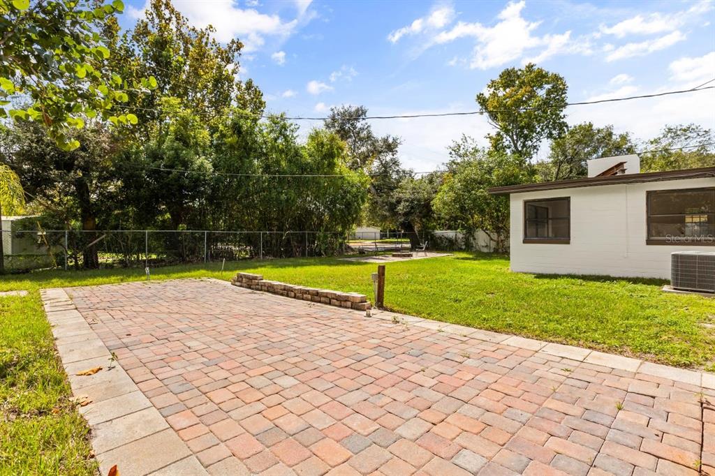 1816 Ivy Lane Winter Park, FL 32792 - Photo 31 of 35 a view of a backyard with swimming pool