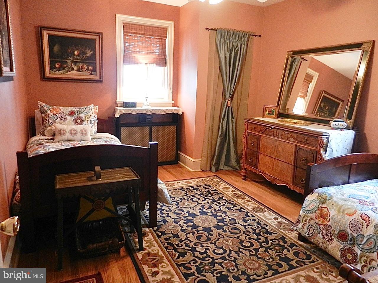1019 Southampton Road Philadelphia, PA 19116 - Photo 22 of 51 1st floor bedroom