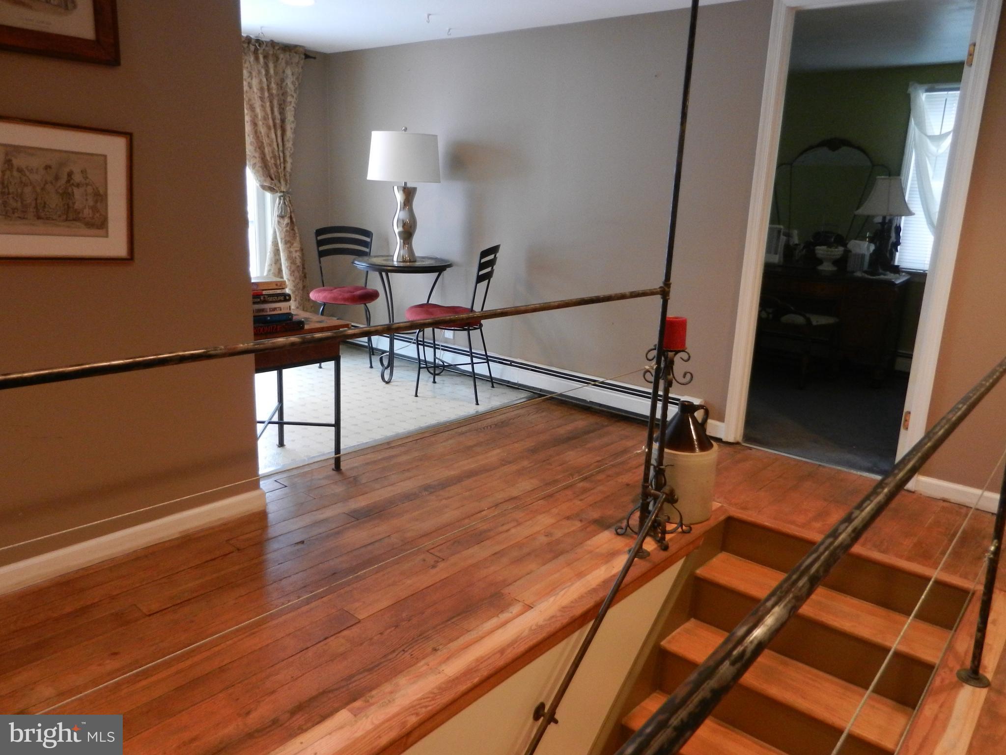 1019 Southampton Road Philadelphia, PA 19116 - Photo 30 of 51 2nd fl sunroom area with sliders to upper deck