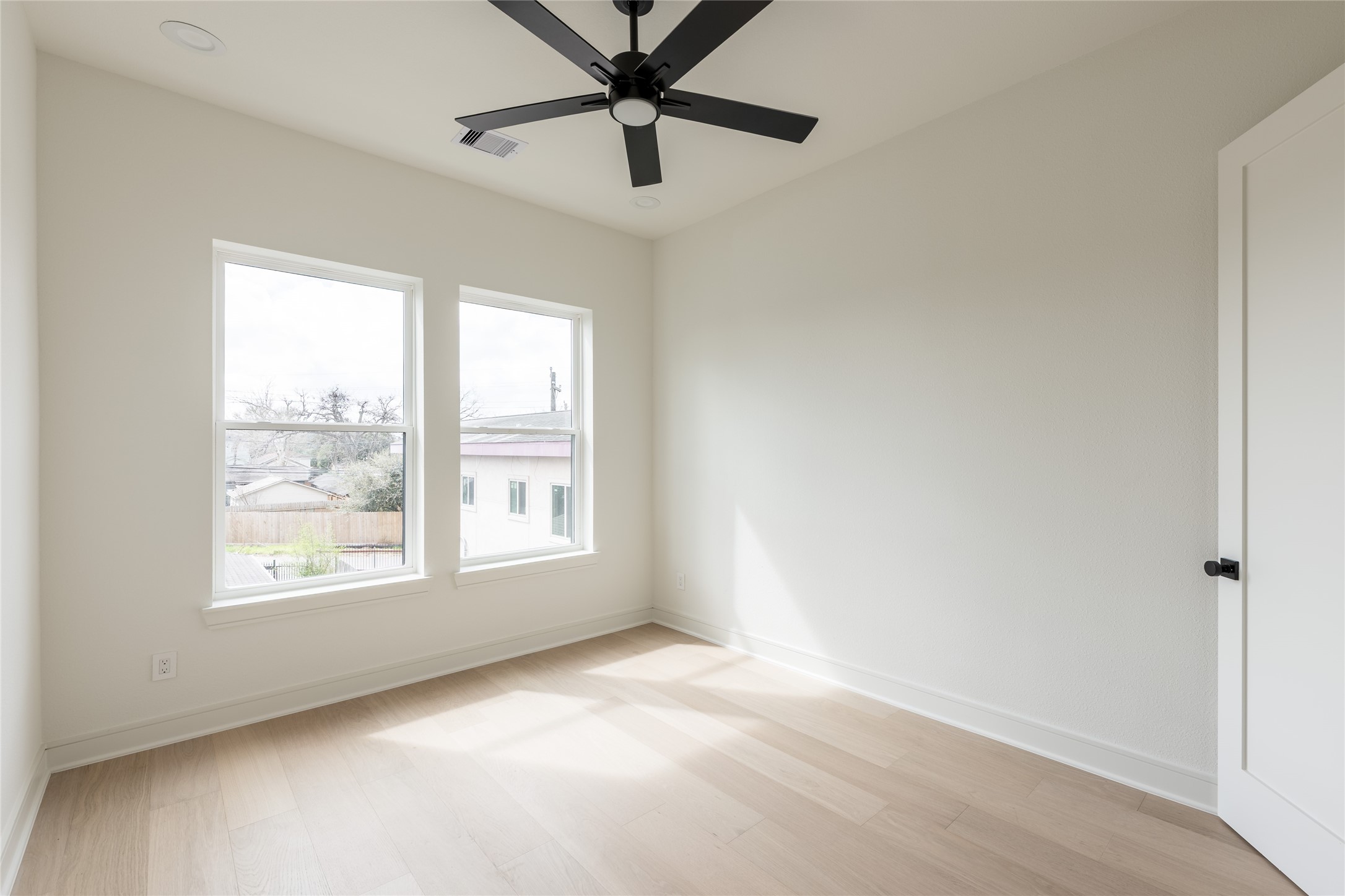 1122 East 27th Street, Unit B Houston, TX 77009 - Photo 40 of 48