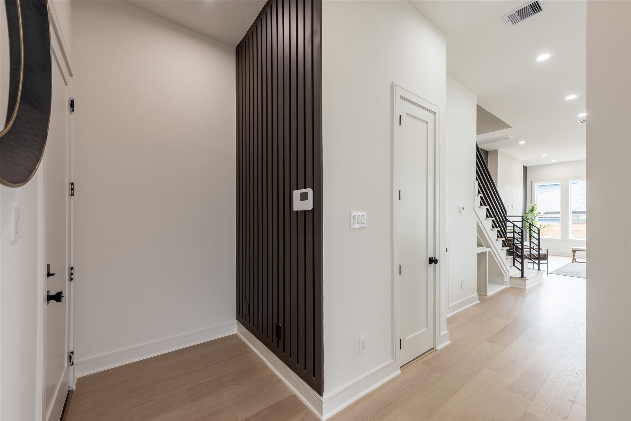 1122 East 27th Street, Unit B Houston, TX 77009 - Photo 4 of 48