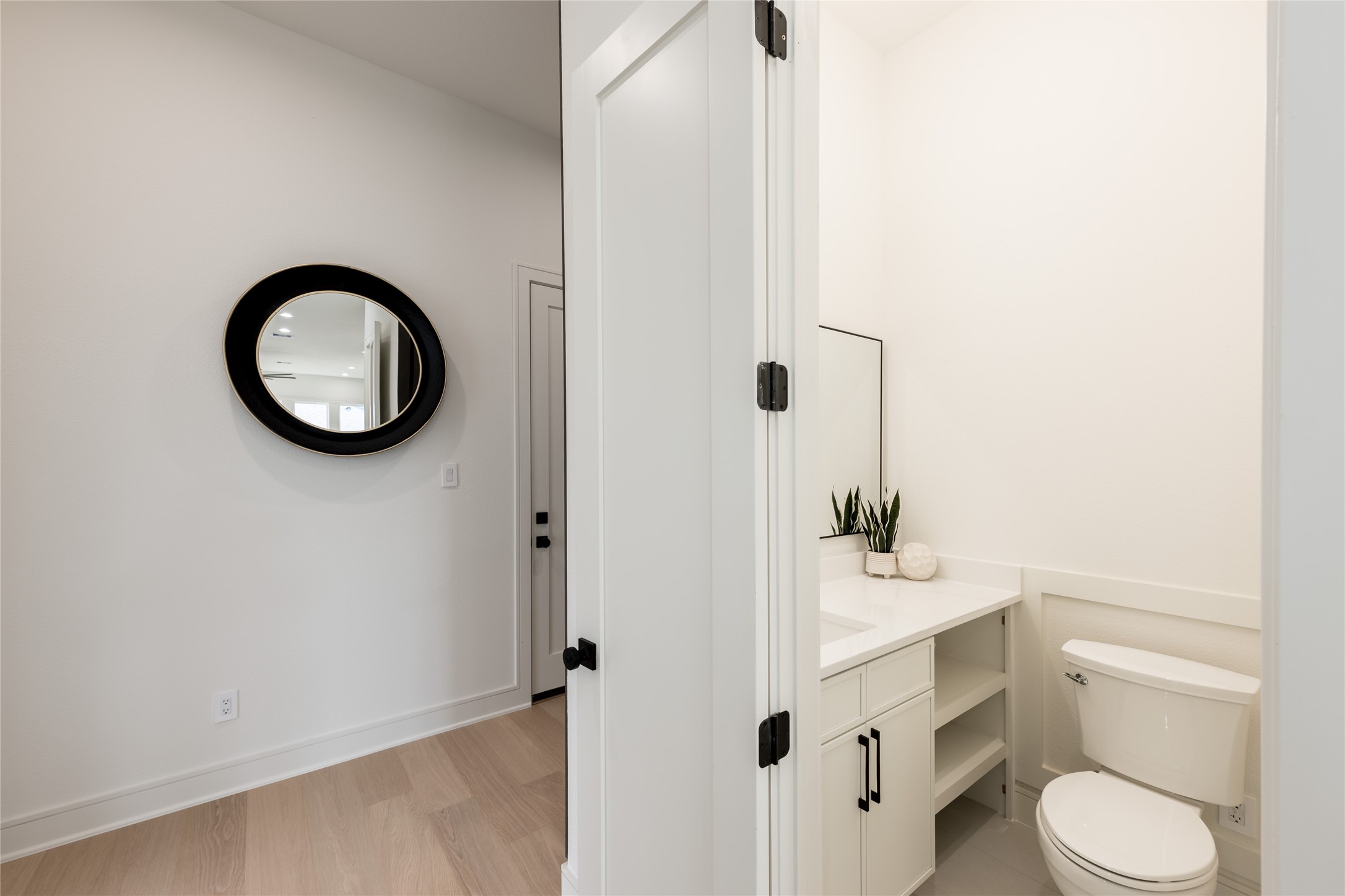 1122 East 27th Street, Unit B Houston, TX 77009 - Photo 6 of 48