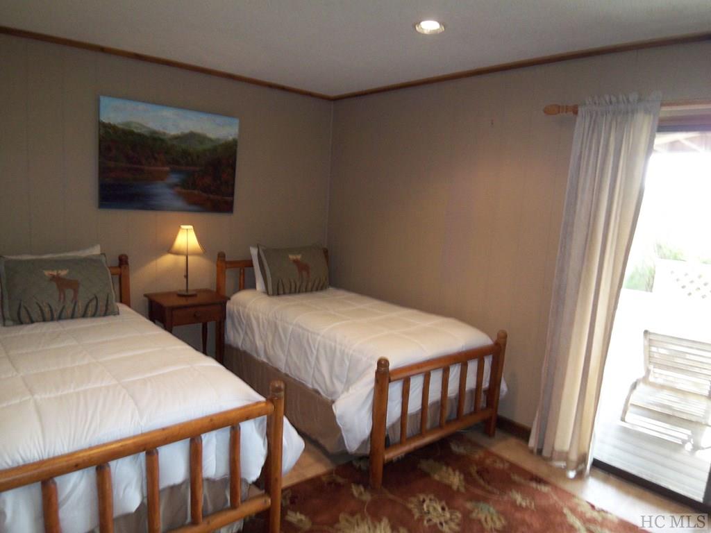 350 Rivard Road Glenville, NC 28736 - Photo 12 of 18 Gallery Image 12