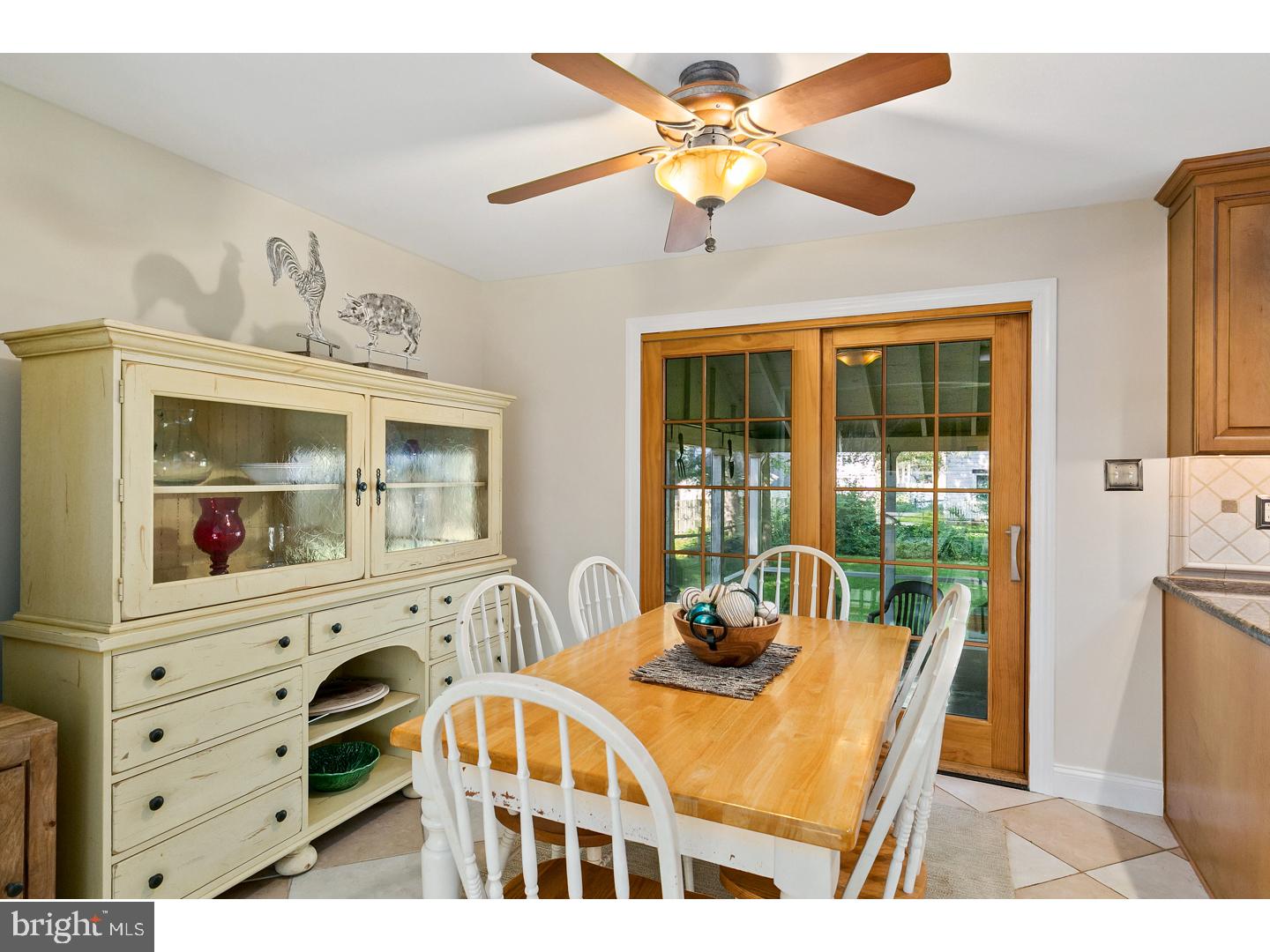 147 Whitemarsh Way Delran, NJ 08075 - Photo 8 of 24 Dining Room