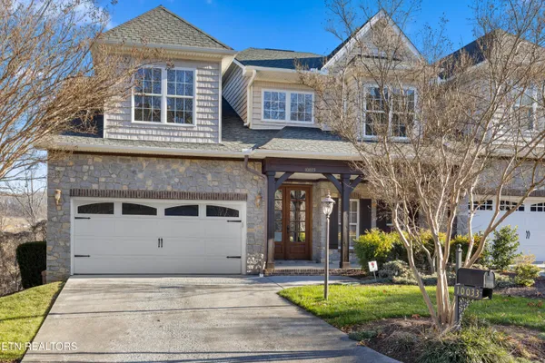 $698,500 | 10033 Autumn Valley Lane, Knoxville, TN 37922