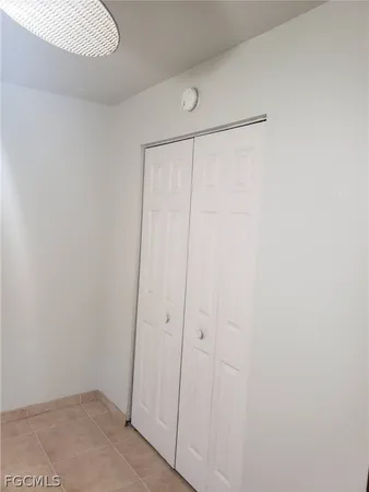 $1,095 | 621 Southeast 13th Place, Unit B, Cape Coral, FL 33990
