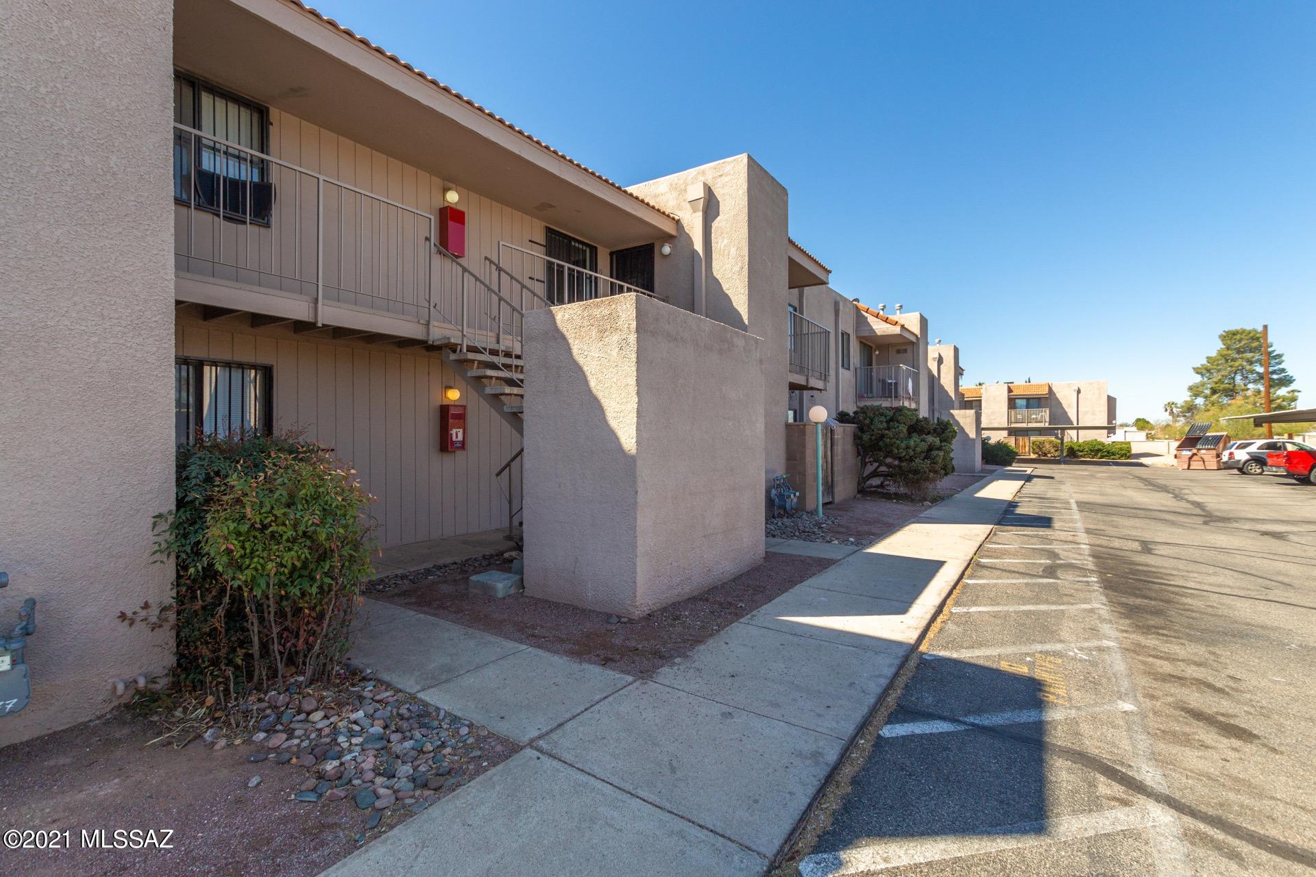 6625 East Golf Links Road, Unit 15 Tucson, AZ 85730 - Photo 3 of 40