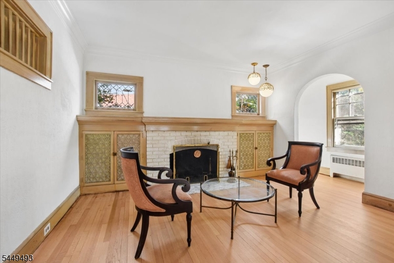 45 Undercliff Road Millburn, NJ 07041 - Photo 4 of 37 Gallery Image 4