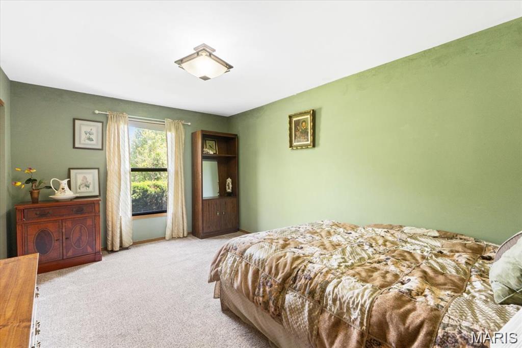 18668 Olive Street Road Chesterfield, MO 63005 - Photo 14 of 20