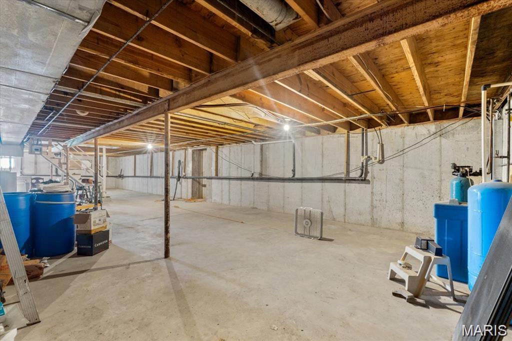 18668 Olive Street Road Chesterfield, MO 63005 - Photo 15 of 20