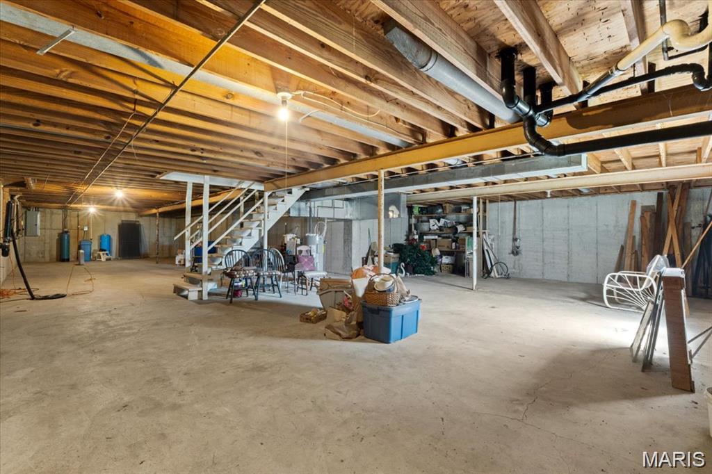 18668 Olive Street Road Chesterfield, MO 63005 - Photo 16 of 20