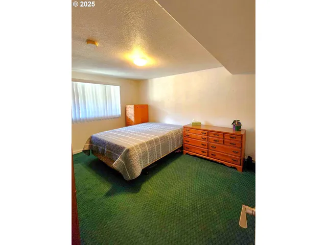 $335,000 | 100 Canyon View Drive, Canyonville, OR 97417