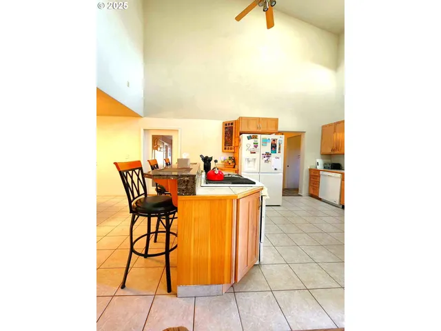 $335,000 | 100 Canyon View Drive, Canyonville, OR 97417