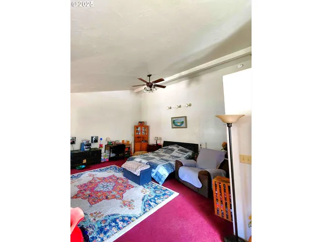 $335,000 | 100 Canyon View Drive, Canyonville, OR 97417