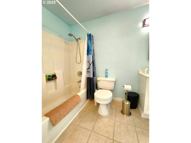 $335,000 | 100 Canyon View Drive, Canyonville, OR 97417