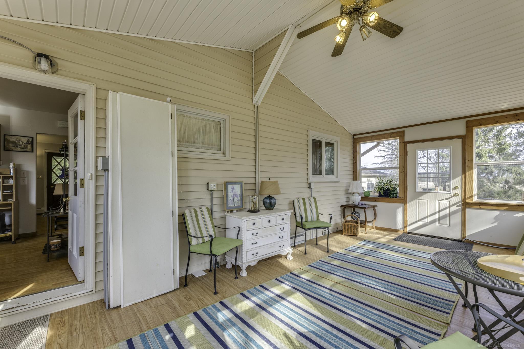 298 North Ridge Road Carsonville, MI 48419 - Photo 16 of 55 4-Season Sun Room